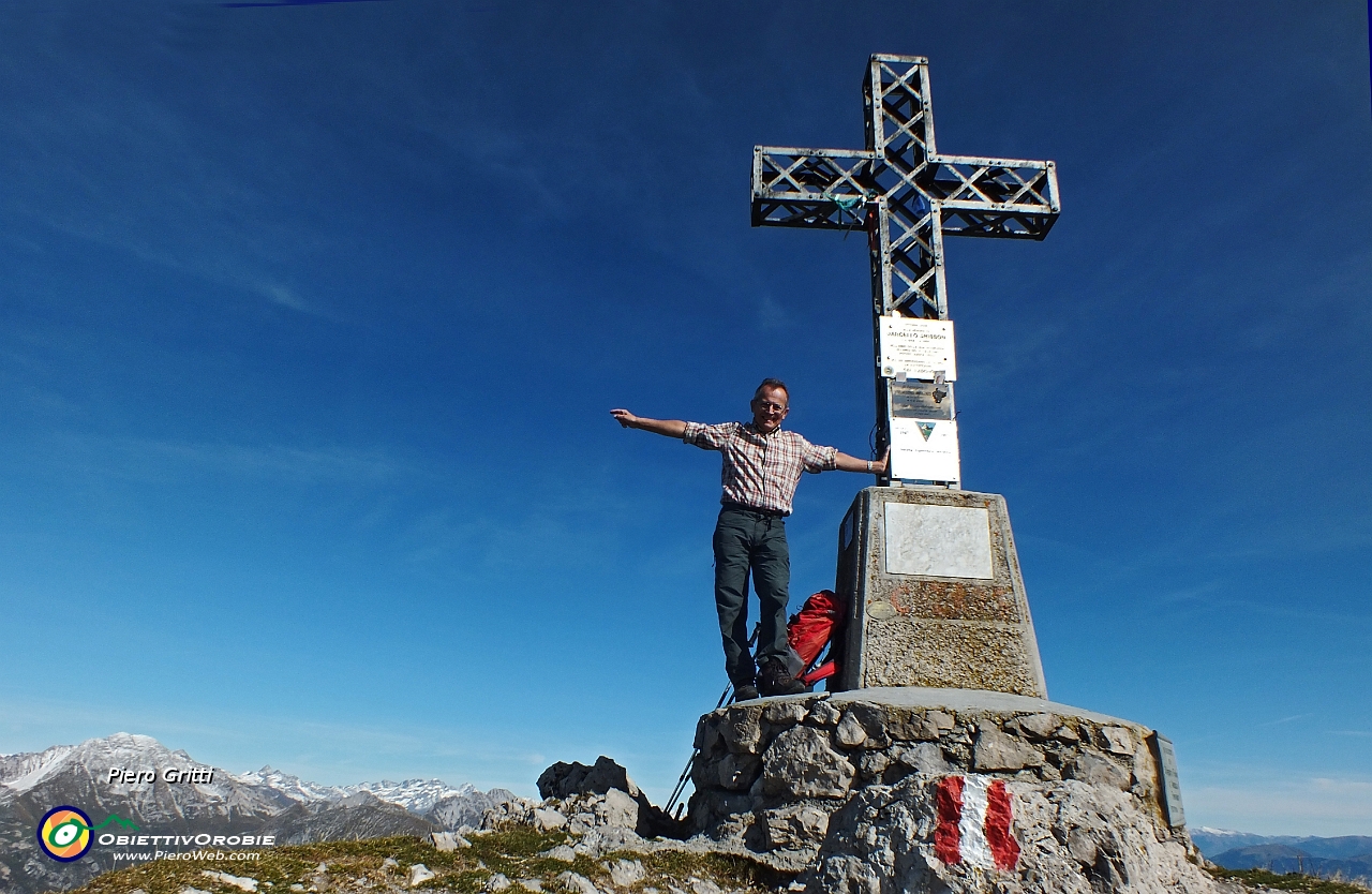 81 Alla croce di Cima Alben....JPG